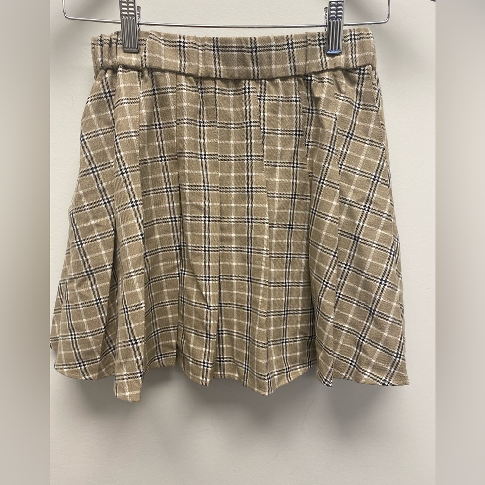 ✨ 4 for $30 ✨ Garage Tan Plaid Pleated Skirt Size XSmall - Picture 2 of 3